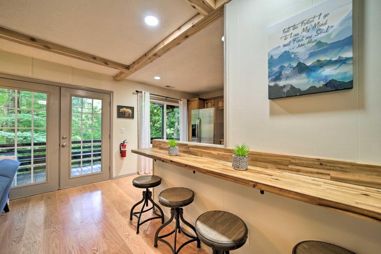 Charming Maggie Valley Getaway With Fire Pit! Екстериор снимка