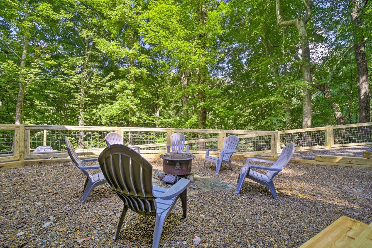 Charming Maggie Valley Getaway With Fire Pit! Екстериор снимка