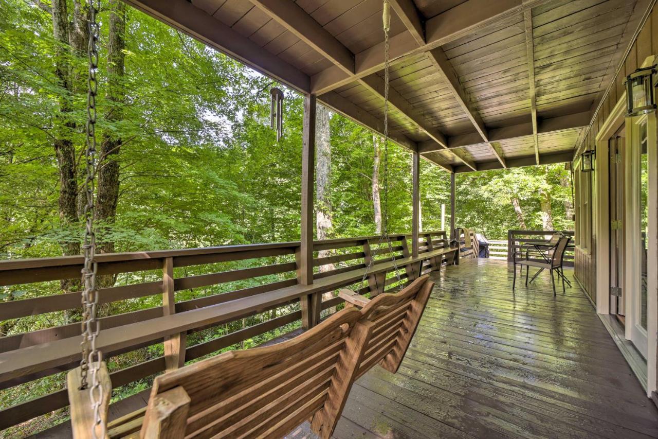 Charming Maggie Valley Getaway With Fire Pit! Екстериор снимка